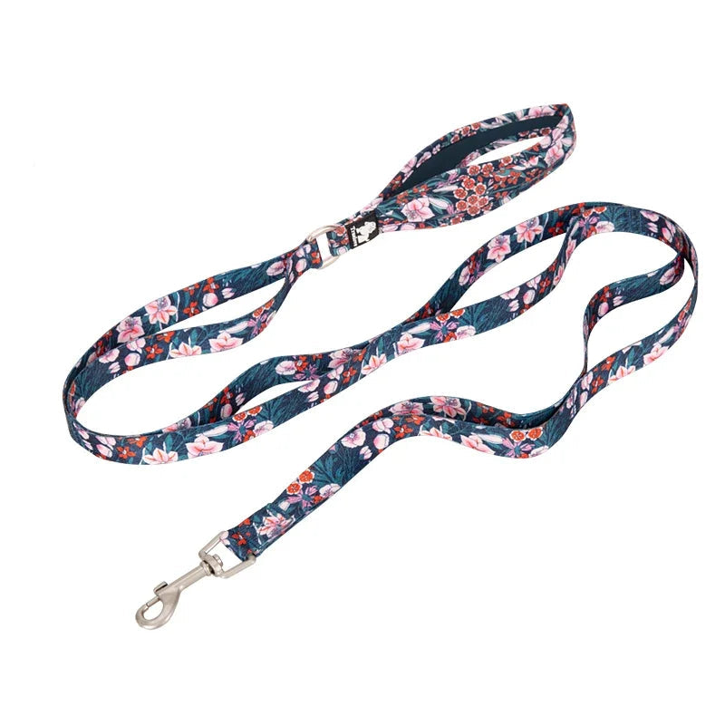Pet Leash with Floral Pattern Polyester Multi-Postion Handle Soft and Comfortable Durable TLL3112